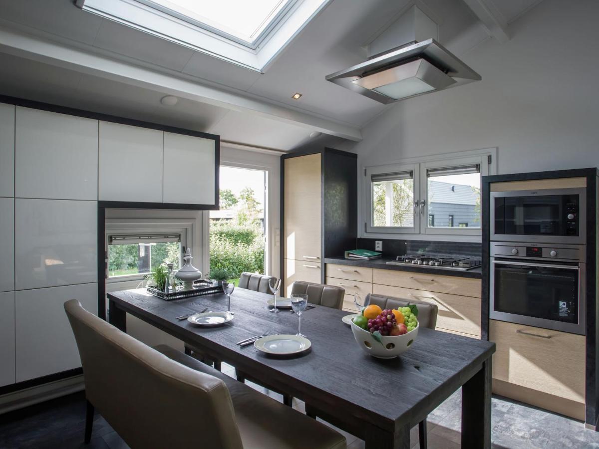 Holiday Home In Kattendijke With Terrace エクステリア 写真