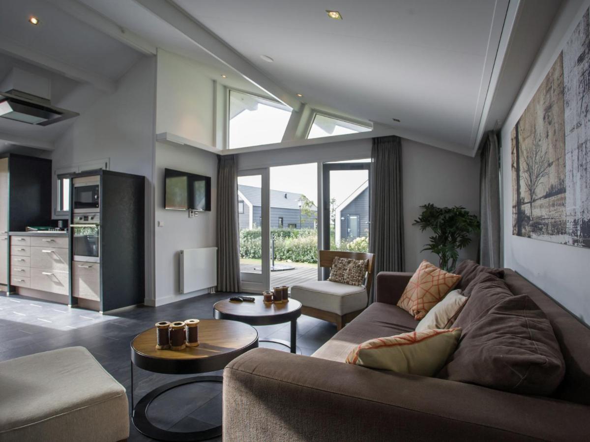 Holiday Home In Kattendijke With Terrace エクステリア 写真