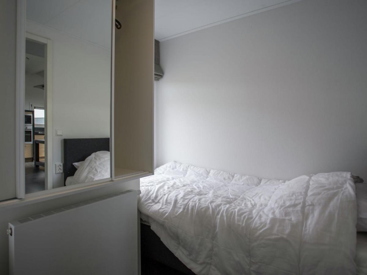 Holiday Home In Kattendijke With Terrace エクステリア 写真